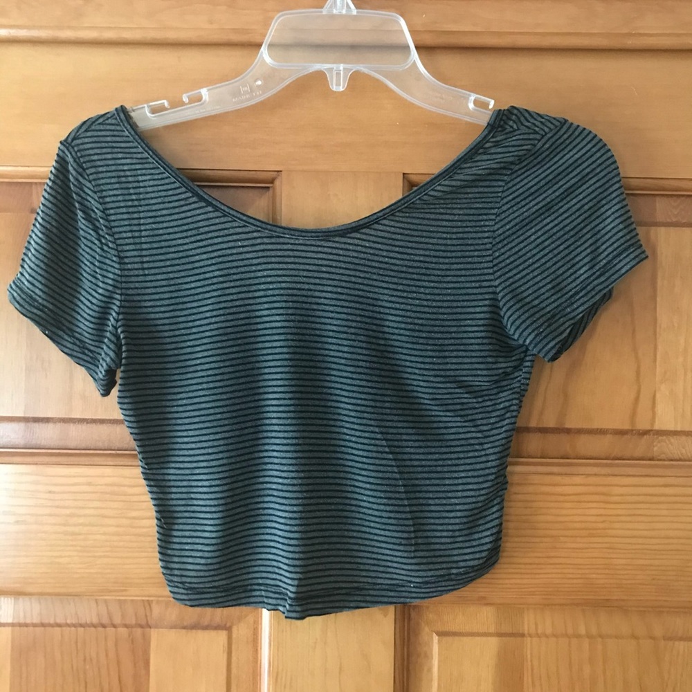 BRANDY MELVILLE Super Soft Stripped Crop Top